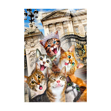 Load image into Gallery viewer, Wooden Puzzle: Kittens in London 200pcs
