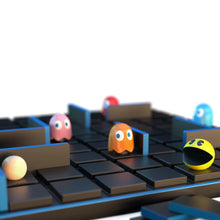 Load image into Gallery viewer, pawns-quoridor-pacman-arcade-abstract-maze-strategy-game
